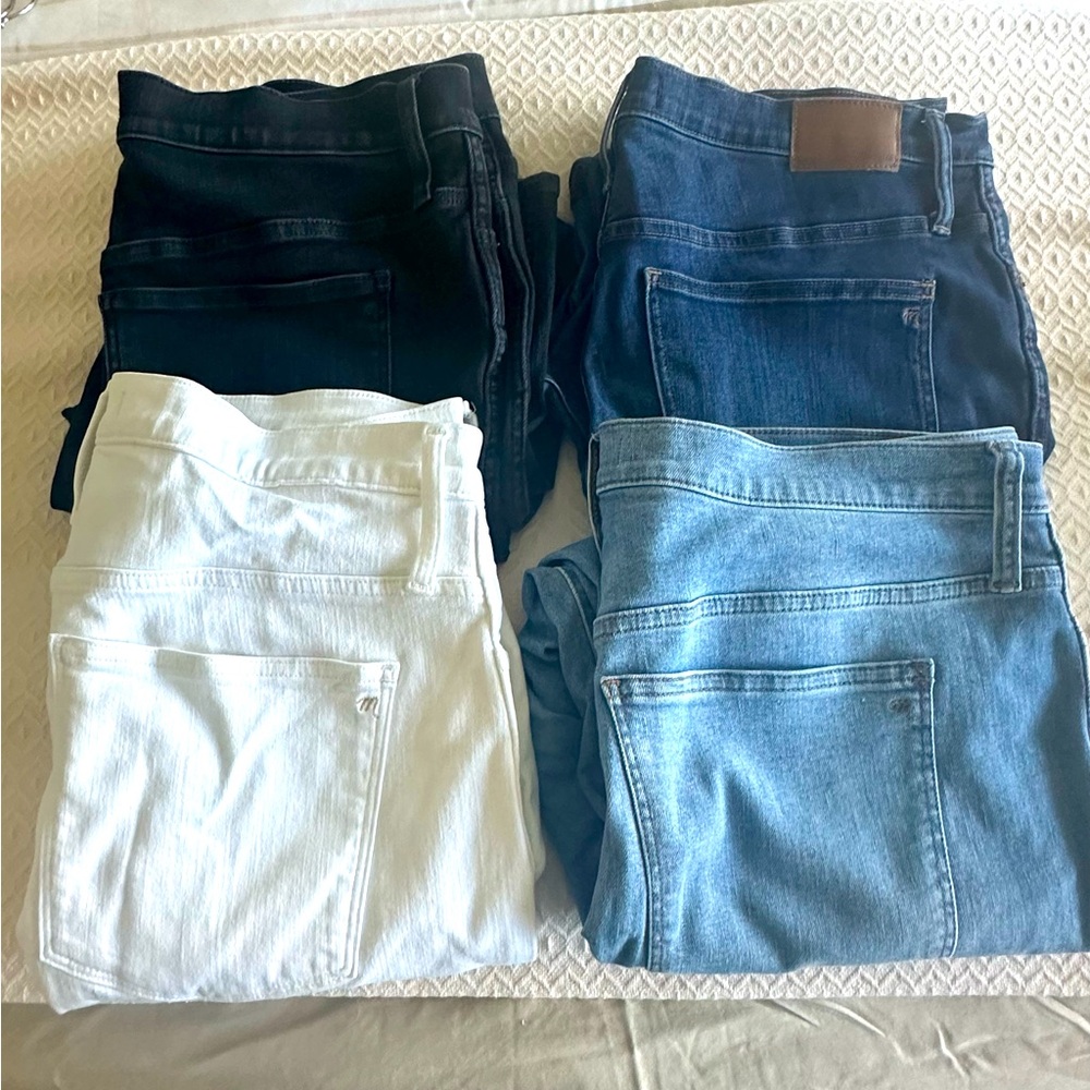 Madewell Jeans Bundle of 4 pairs, Size 33 Petite